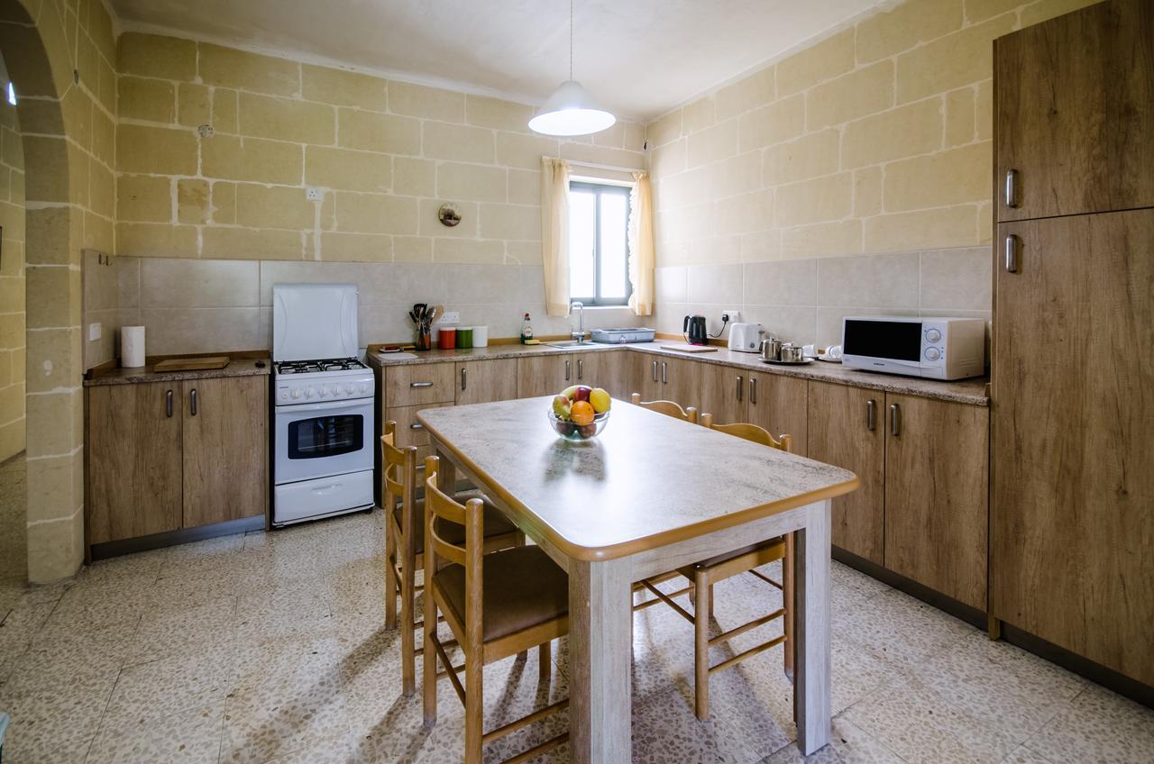 Apartamento Maryanne-Joe Flats Marsalforn Exterior foto